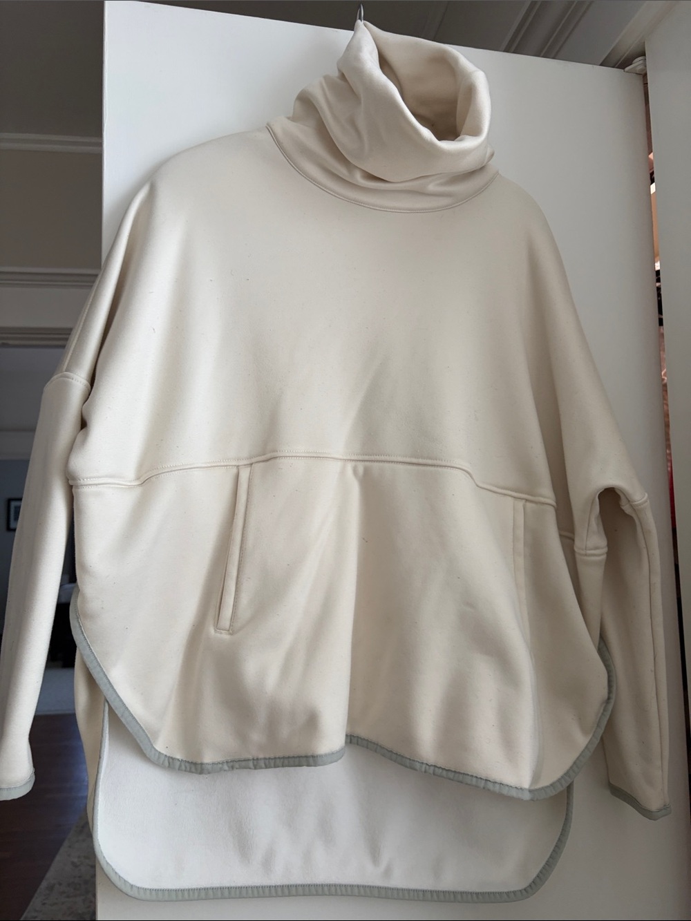 The North Face Ladies Canyon Flats Stretch Poncho
